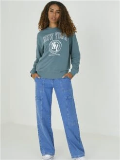 Brave Soul Sea Moss / White New York Print Crew Sweat -Closet Muse Store 29559 2